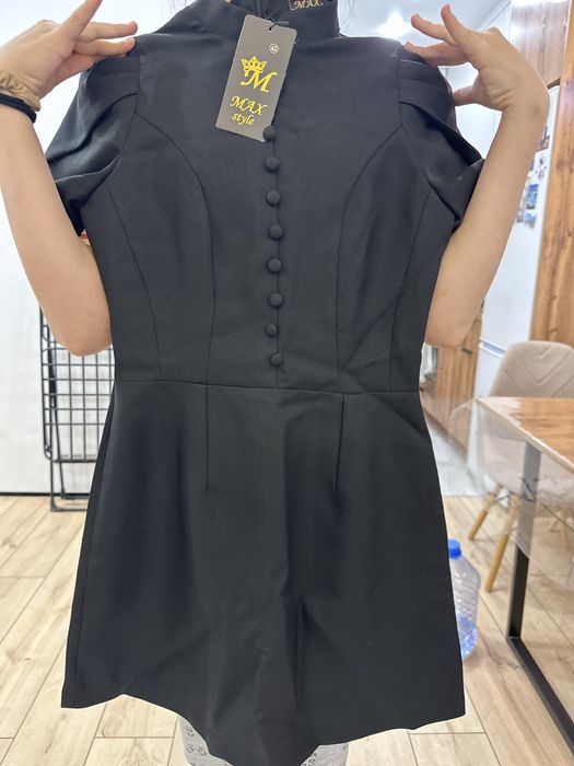 Продам платье красивое черное