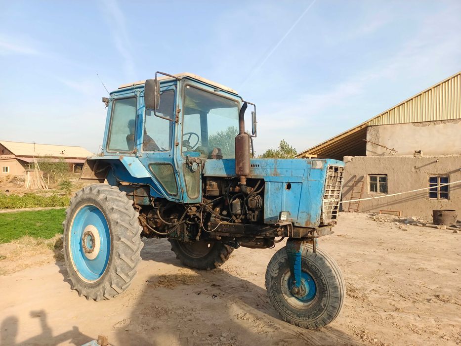 мтз80 трактор юриб турган