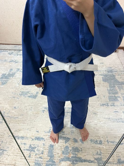 Продам кимоно для дзюдо 10-11 лет