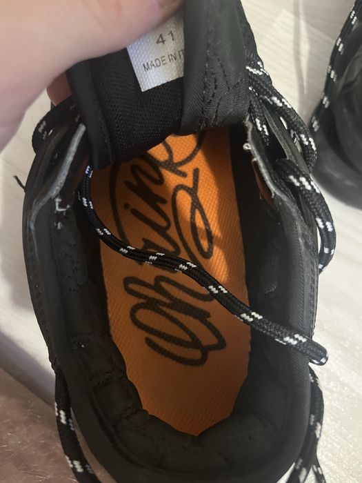 Versace chain reaction