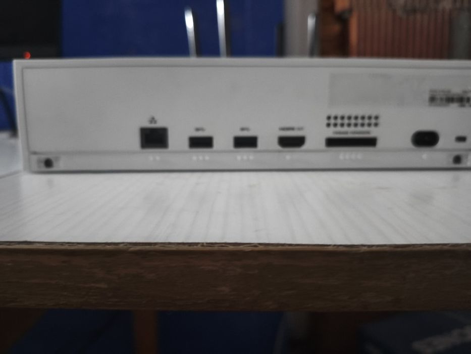 Xbox s 512 gb перфектна конзола