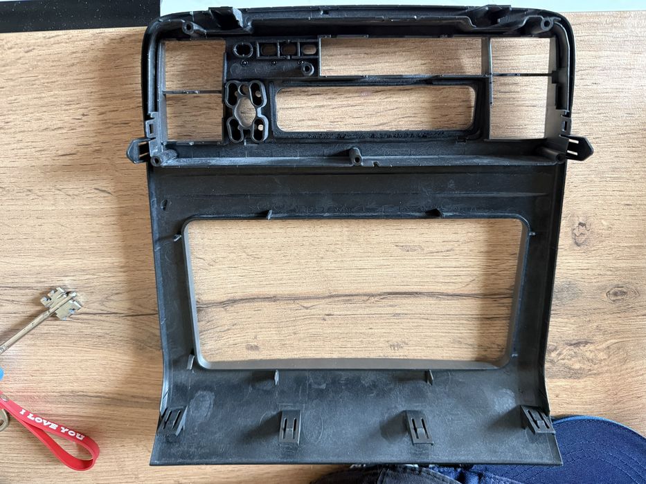 Рамка магнитолы альфард