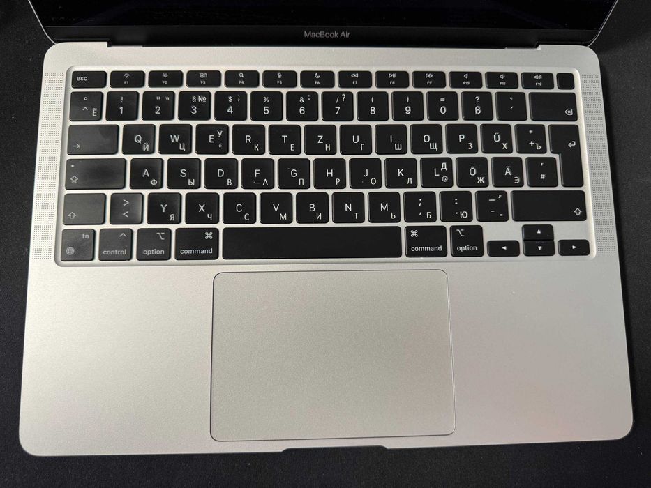 MacBook Air 13" 2020, M1 Silver 256GB 8GB RAM