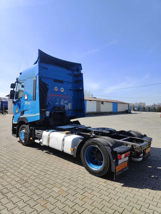 Cap tractor Renault T 460 Euro 6