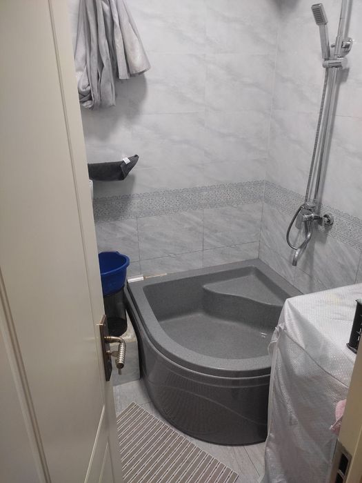 Продаются квартира Авиасозлар-2.  2-ком 1-этаж