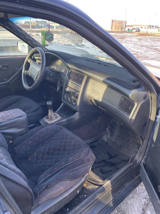 Продвется Audi 80 B4