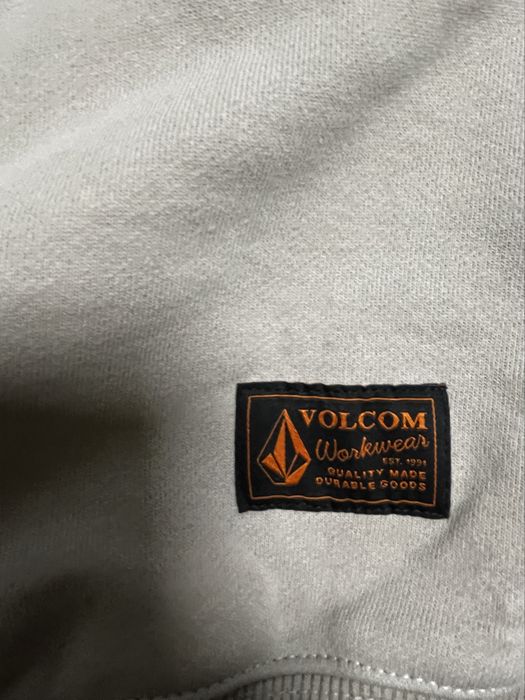 Carhartt Volcom sweatshirts