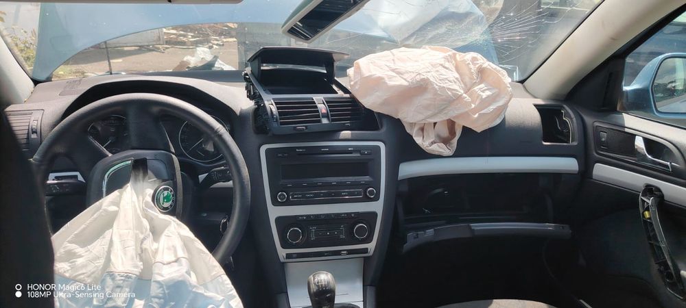 Dezmembrez Skoda Octavia - 2 (facelift) (2008 - 2013), 1.4 tsi, manual, CAXA, LHY