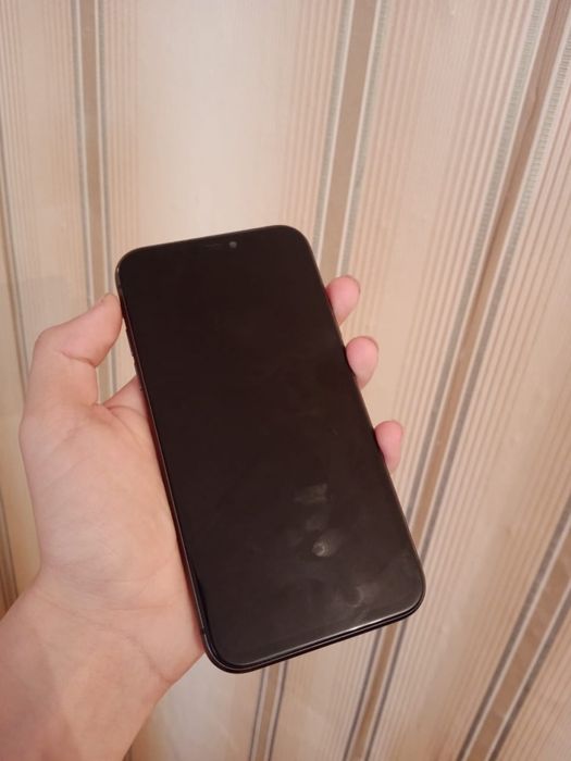 Продам Iphone 11