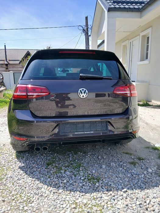 Vănd vw  golf  7 R line  1.4 benzina