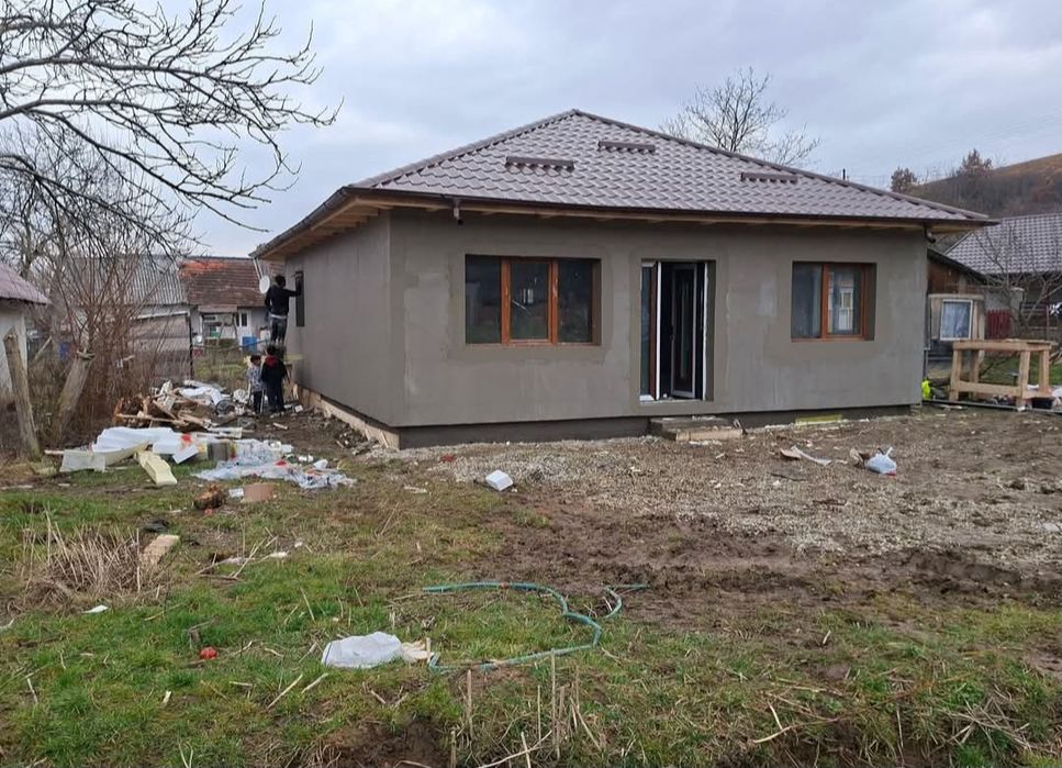 Vând case de locuințe din panouri sandwich