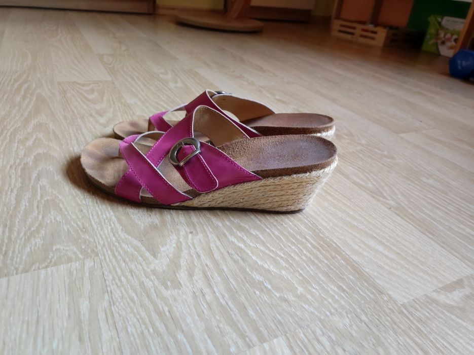 Дамски летни чехли hush puppies