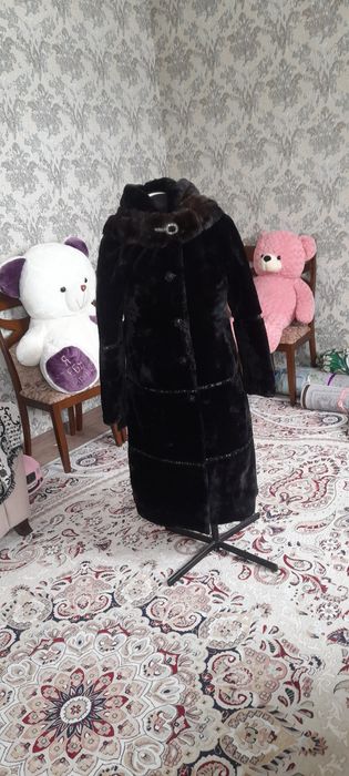 Красивая шуба мутон