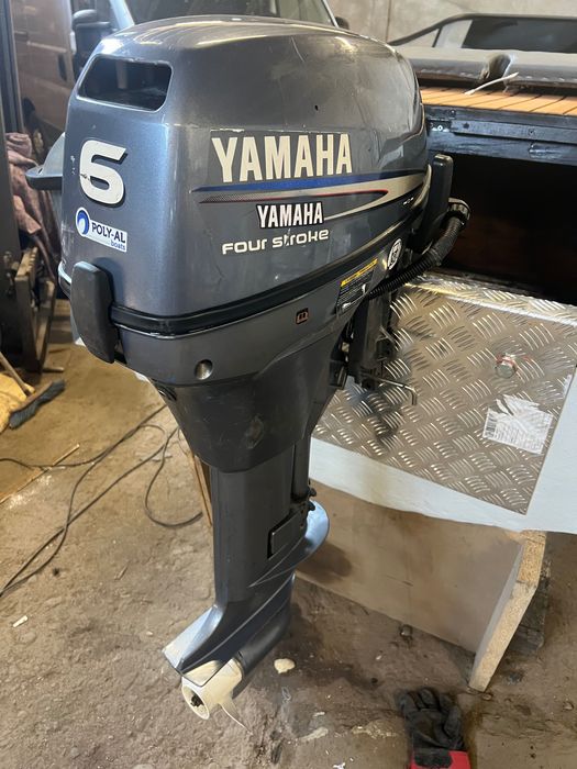 Yamaha 8/9.9HP 4тактов извънбордов двигател!