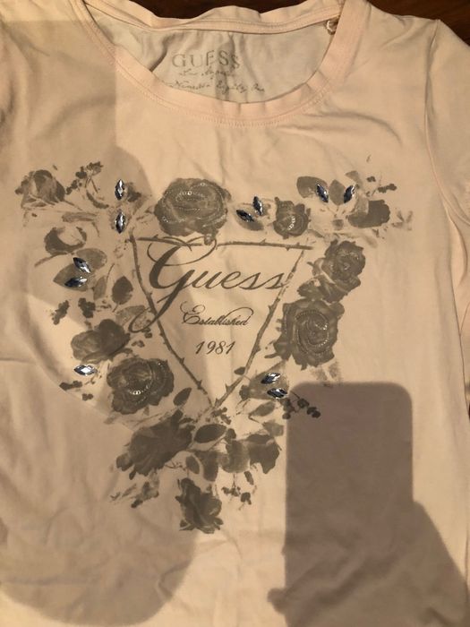 Tricou guess roz