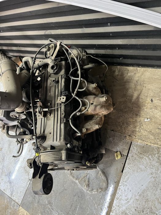 Продам двигатель вместе каропкой