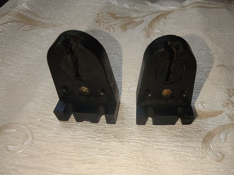 Держатели для люминесцентных ламп