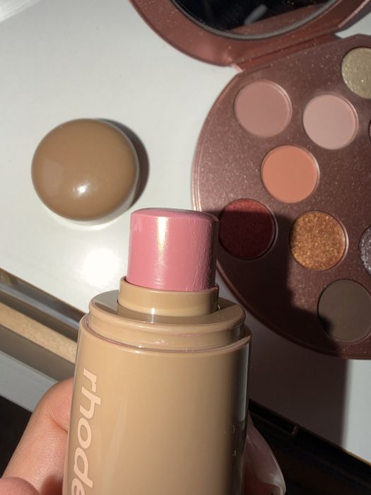 RHODE , FENTY , MAC ,  NYX Козметика Декоративна
