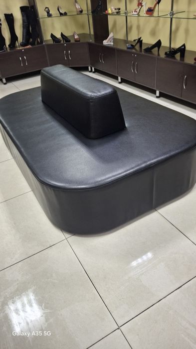 Диван для  магазинов