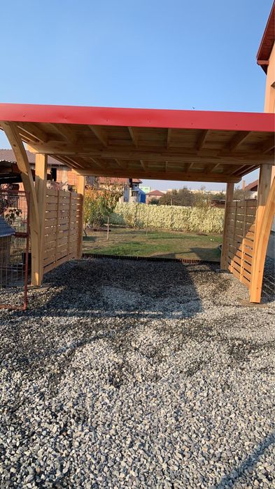 Carport auto din lemn stratificat