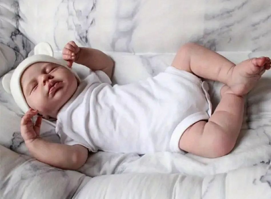 Păpușă  nou născut reînviat  50 cm