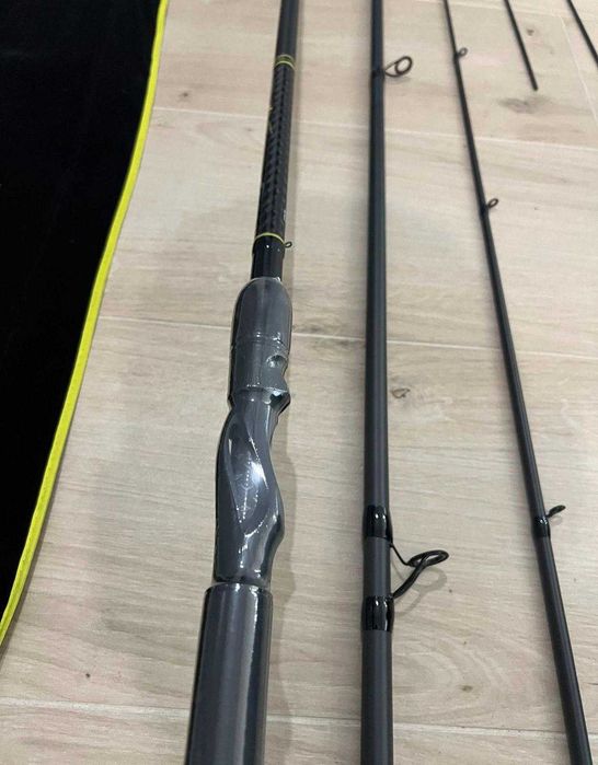 Feeder FL Strategist Distance 80-150g - Diferite Marimi