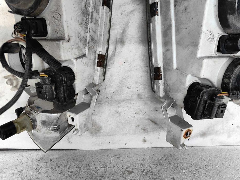 Оригинални фарове Шкода Октавиа  Skoda Octavia