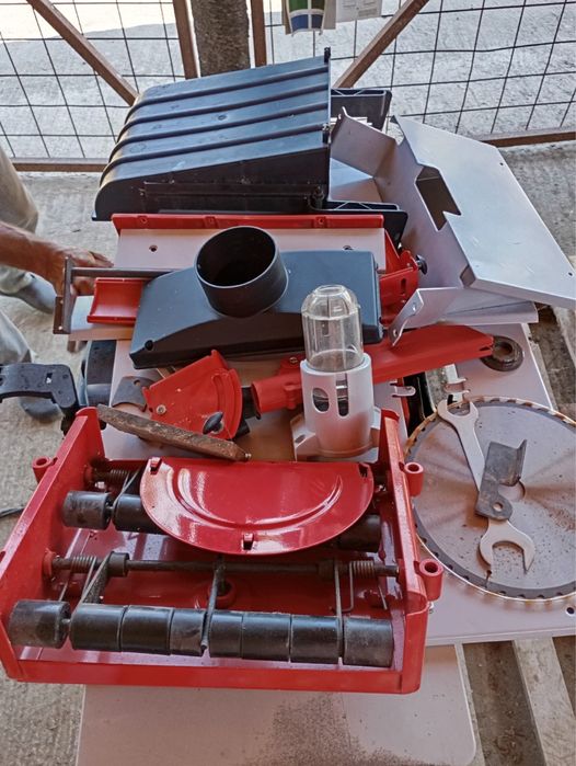 Rindea/ Abric de vânzare, folosit de 2 ori. (0752) 061 700