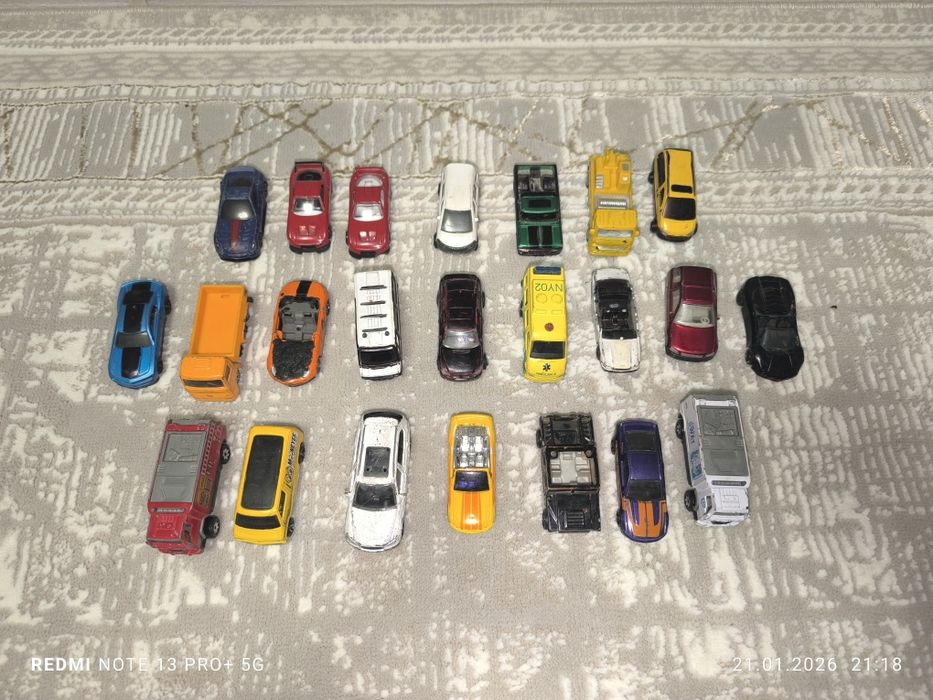 Отдам машинки хот вилс