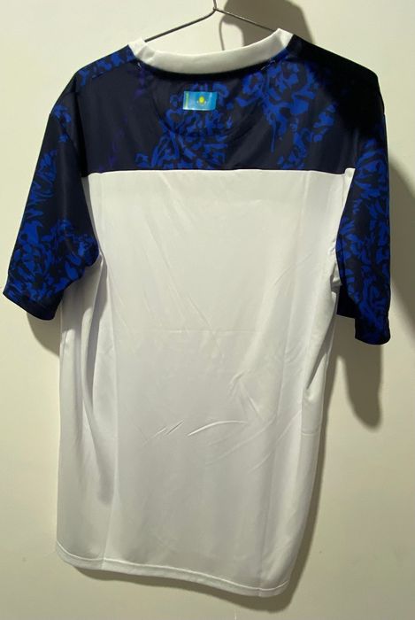 Продам Футболку.