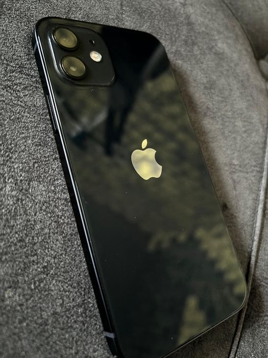 Продается 12 айфон