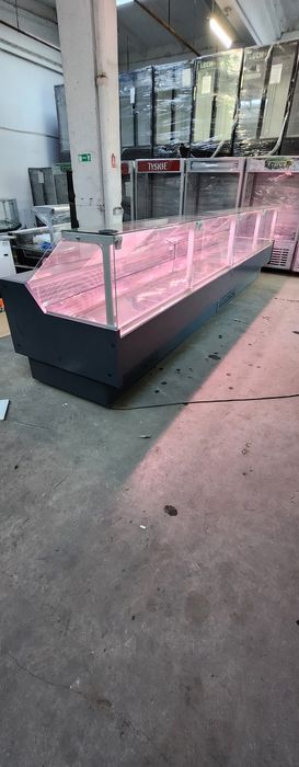 Vitrina frigorifica orizontala mezeluri/carne cu geamul drept