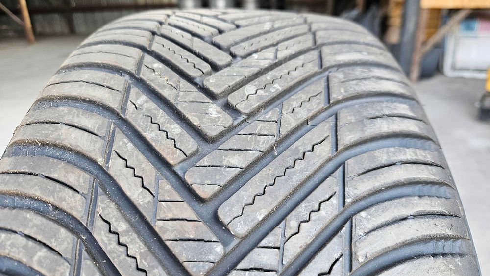 2x Anvelope all season Hankook Kinergy 4S2 | 225/40 R18 92Y | profile ~ 6 mm | DOT: 4524