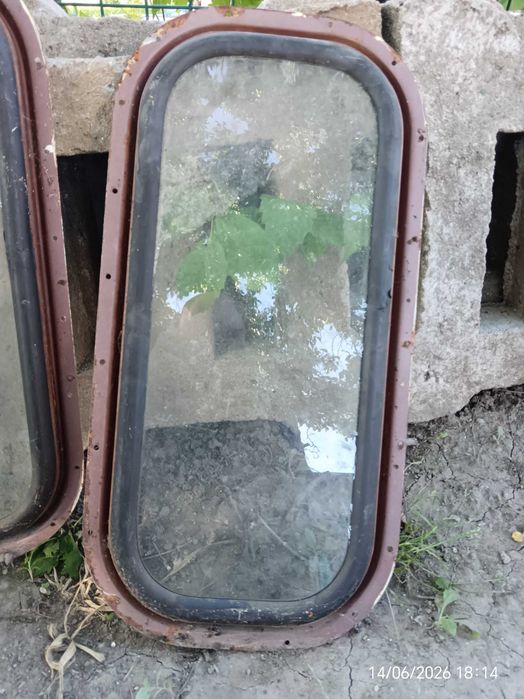 Стъкла за off road джип