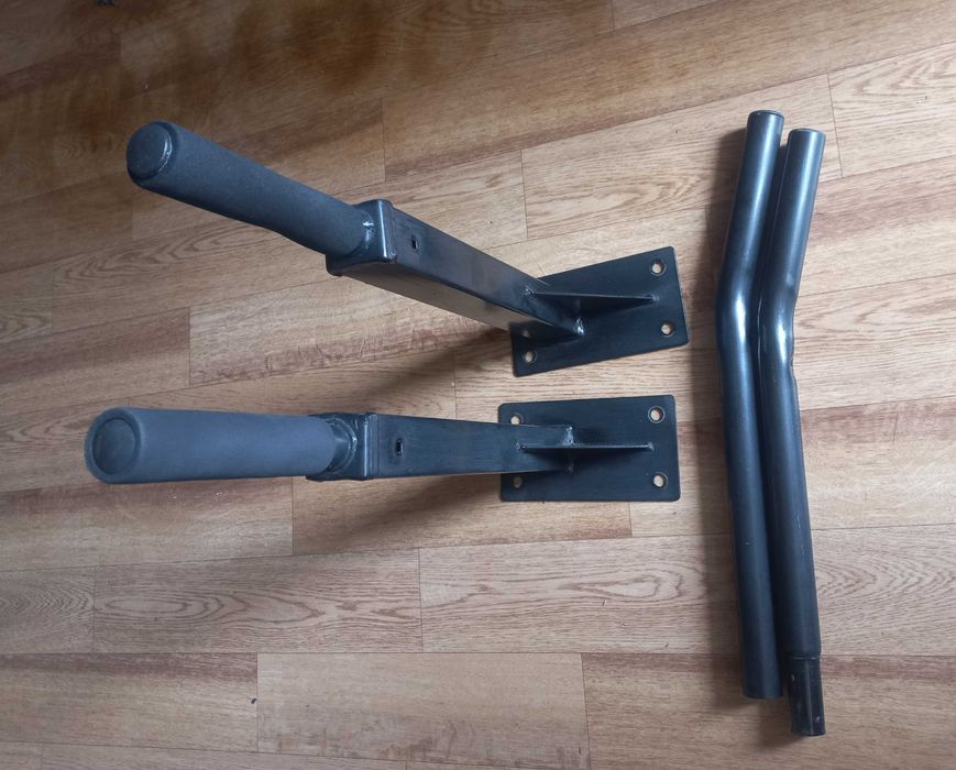 Турник настенны1