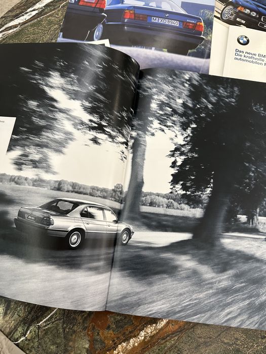 Carte prezentare BMW Seria 7 E38