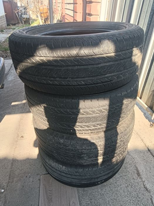 Продам шины на кросовки или джип