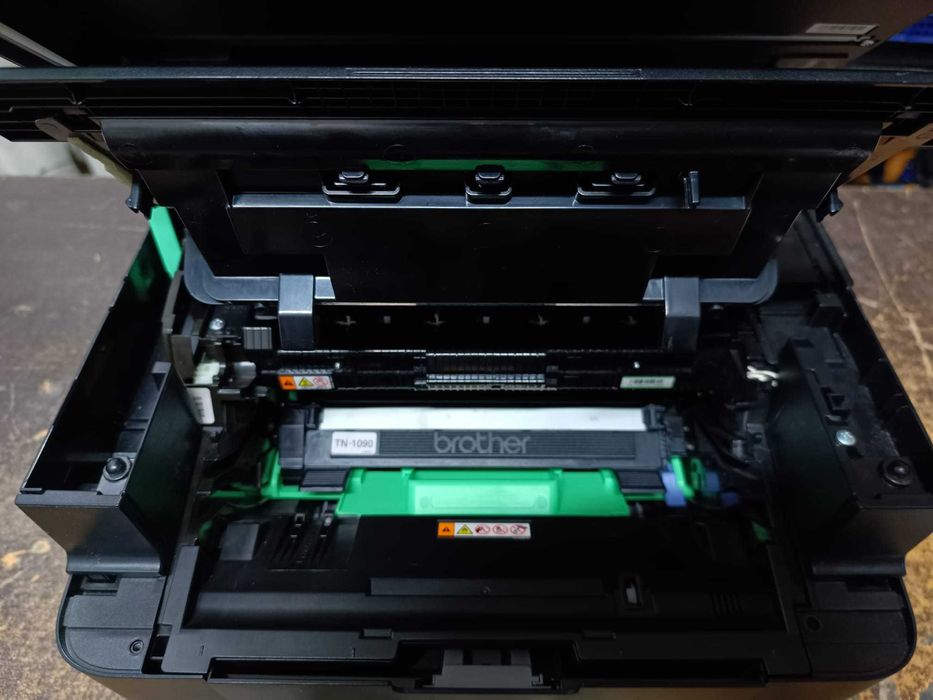 Imprimanta Brother multifunctional