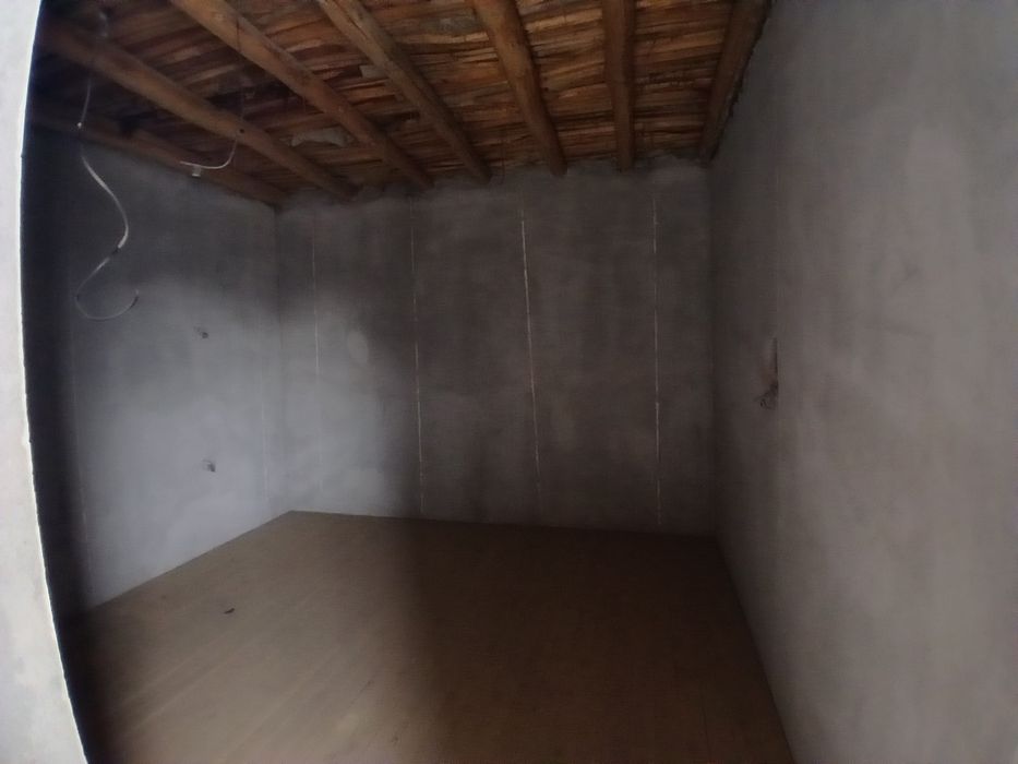 Qo'qon, Aeroport yo'lida, 6 sotixli xovli, yo'lni bo'yida