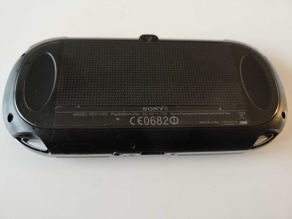 Sony PS Vita Playstation Vita - качени много игри