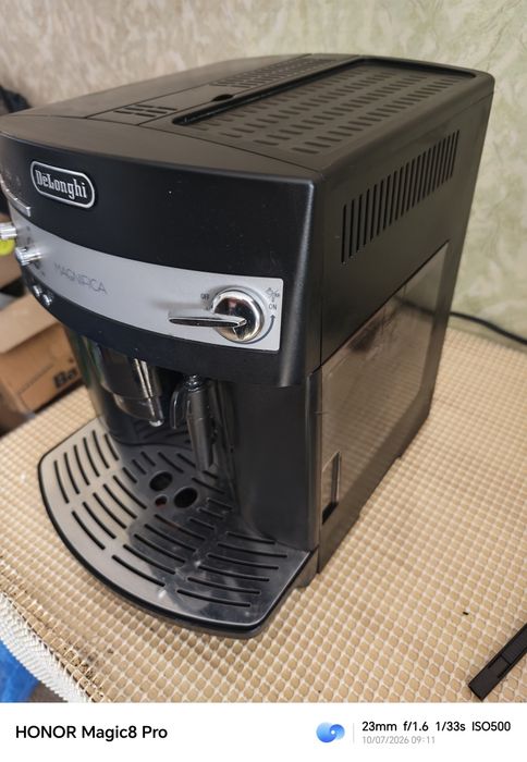 Delonghi ESAM 3000.B Magnifica Eco