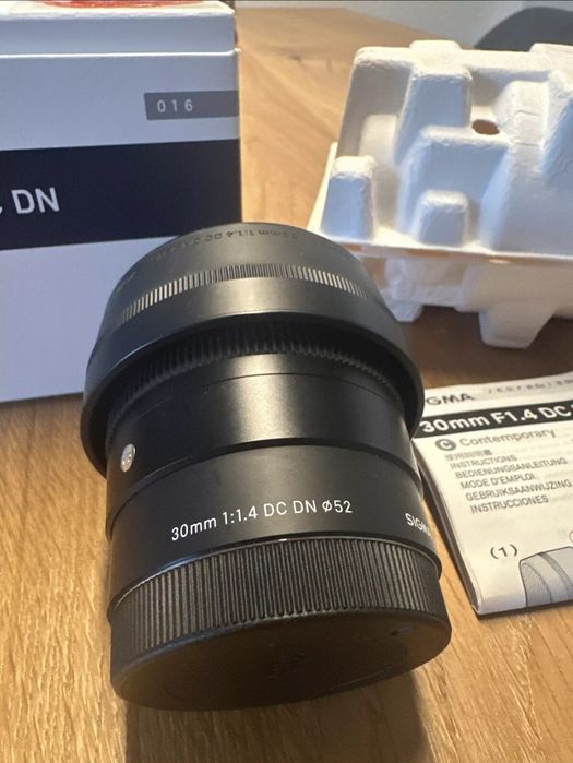 Sigma 30mm F1.4 DC DN Contemporary Sony E-mount  / Перфектно състояние!