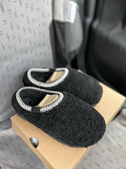 Ugg marimea 37 noi