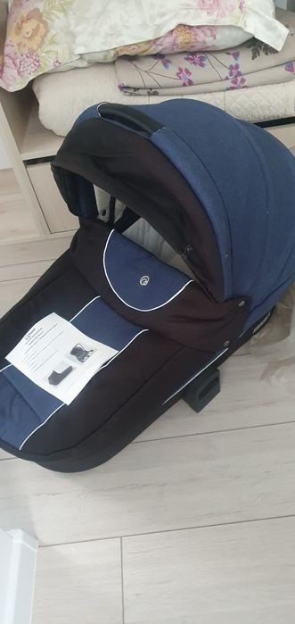 Продам коляску 2 в 1