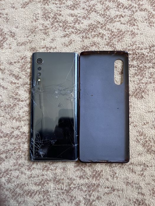 Телефон lg velvet