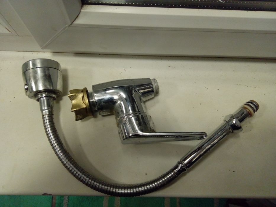 Продам смесители  б у