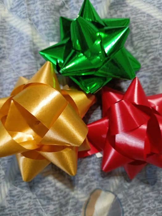 Упаковка бантиков для украшения