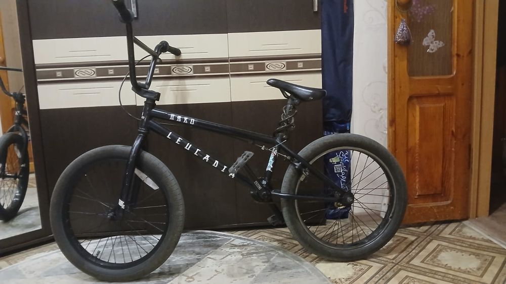 BMX велосипед LEUCADIA