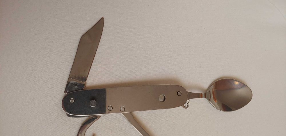 Къмпинг прибор,вилица,лъжица,нож,отварачки