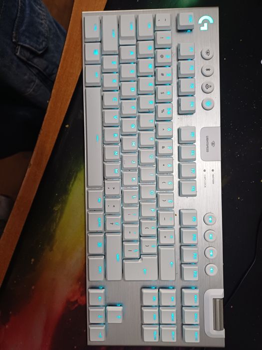 Tastatura Mecanica Gaming Logitech G915 X TKL, Tactile, LightSpeed, Low-Profile, Wireless, Alb